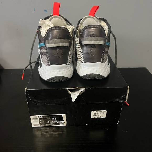 Pg4 Grey Plaid - size 8 - Picture 3 of 4